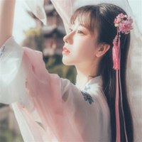 高冷动漫黑白系头像女生头像