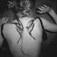 微信头像女生动漫侧面低着头