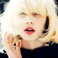 悲伤头像动漫男哭泣图片唯美图片