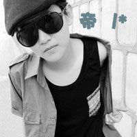 悲伤侧面女微信头像女生头像带字