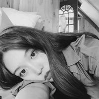 性感忧郁头像女生头像欧美