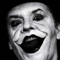 动漫头像带小丑面具