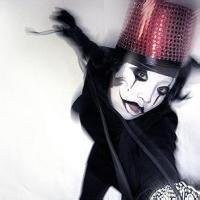 哭泣小丑唯美头像