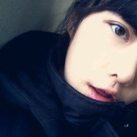 大眼睛二次元女生头像