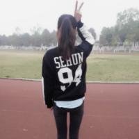 背影剪刀手头像