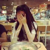 女生动漫剪刀手头像背影 女生动漫剪刀手头像背影