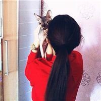 黑白卡通剪刀手头像女生头像