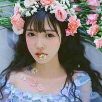 戴花环长发女生头像
