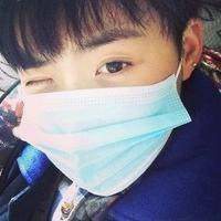 戴口罩漫画男生头像黑白头像一对