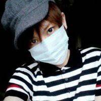 戴口罩侧脸男头像黑白头像男生