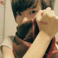 戴口罩帅气漫画男生头像黑白头像