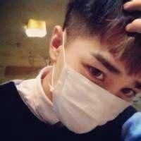 戴口罩戴眼镜男生头像男生头像男生