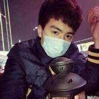 动漫戴口罩头像男生头像黑白头像一对