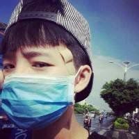 男生微信头像戴口罩黑白头像情侣头像