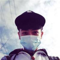 戴口罩头像男