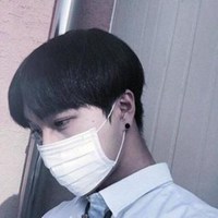 男生微信头像戴口罩黑白头像情侣头像