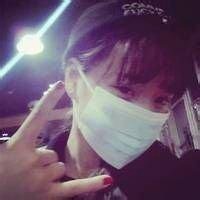 杨洋戴口罩头像