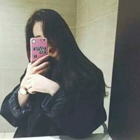 女生把头像换成自拍