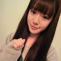 女生把头像改成自拍