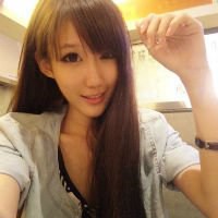 自拍照片当头像女生