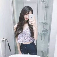 男生戴帽子自拍头像