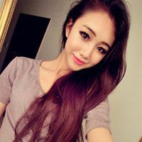 女生把头像改成自拍