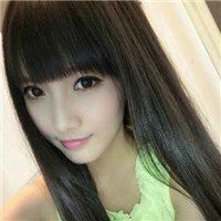 经常换自拍头像女生