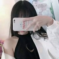 女生自拍作微信头像