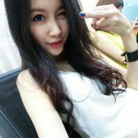 女朋友换了自拍头像