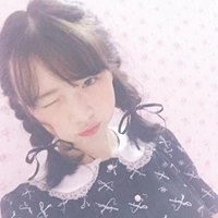 经常换自拍头像女生