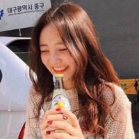 男突然换头像发自拍