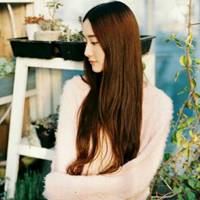 经常换自拍头像女生