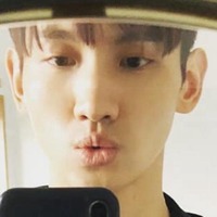 女生微信自拍做头像