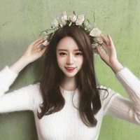 可爱圆脸头像女自拍