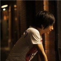 超拽男生霸气图片带字头像背影
