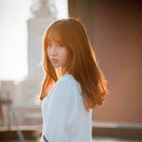 红衣陌陌女生头像