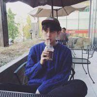 陌陌男生图片头像大图带字