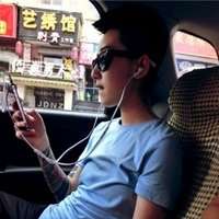 陌陌男生八张拼图头像