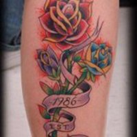 手臂纹身女人简单头像 手臂纹身女人简单头像