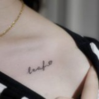 微信头像蝴蝶纹身女人图片版 微信头像蝴蝶纹身女人图片版