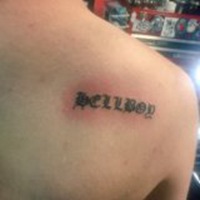 个性带字手上纹身女人图片头像