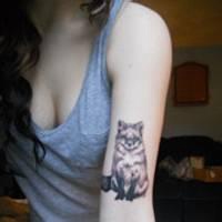 纹身女人+抽烟很酷头像