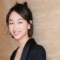 短发笑容头像女生头像