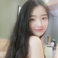 冷漠笑容微信头像女生