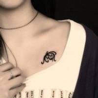 欧美风锁骨头像