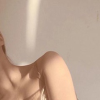 个性网锁骨头像