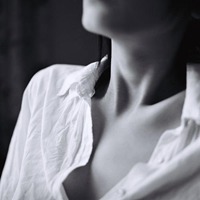 微信头像女生锁骨头像欧美