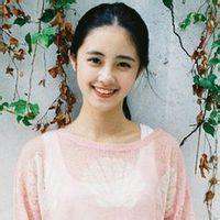 简单素描少女头像