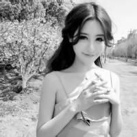 素描男生戴眼镜头像