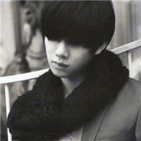 背影欧美头像黑白男生头像霸气十足